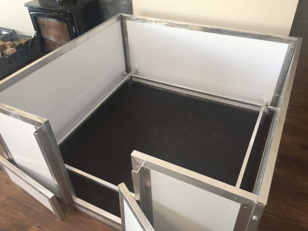 Whelping Bed for Dogs Professional Whelping Beds Slaneyside Kennels