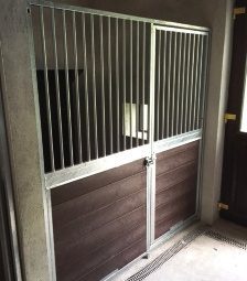 1/2 Plastic and 1/2 5cm Bar Panels