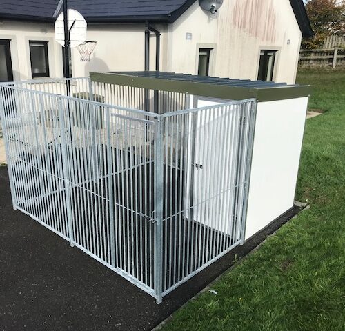 Thermal Deluxe with wrap around run area