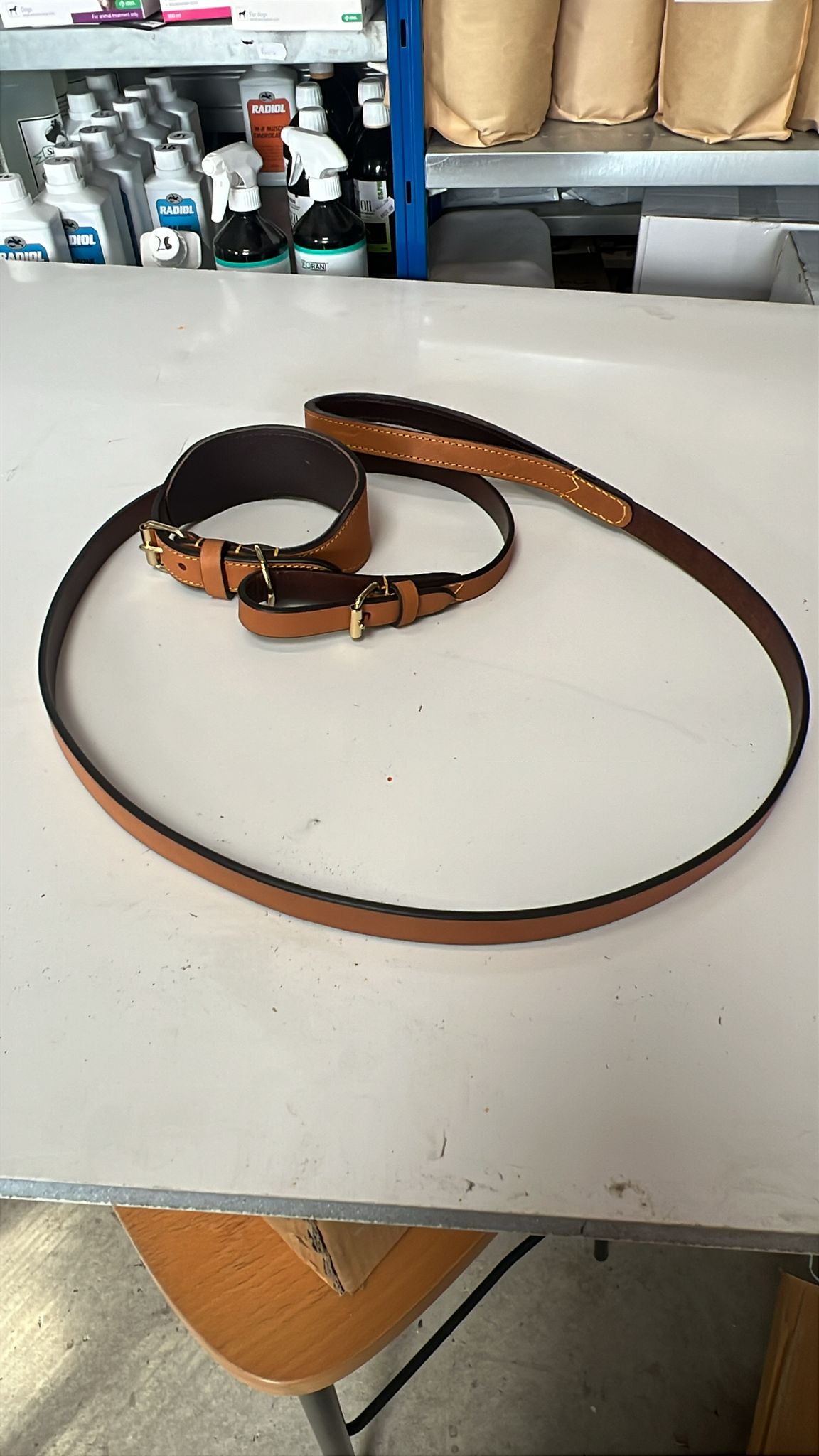 Classic Tan Leather Greyhound Collar & Lead Set - Image 5